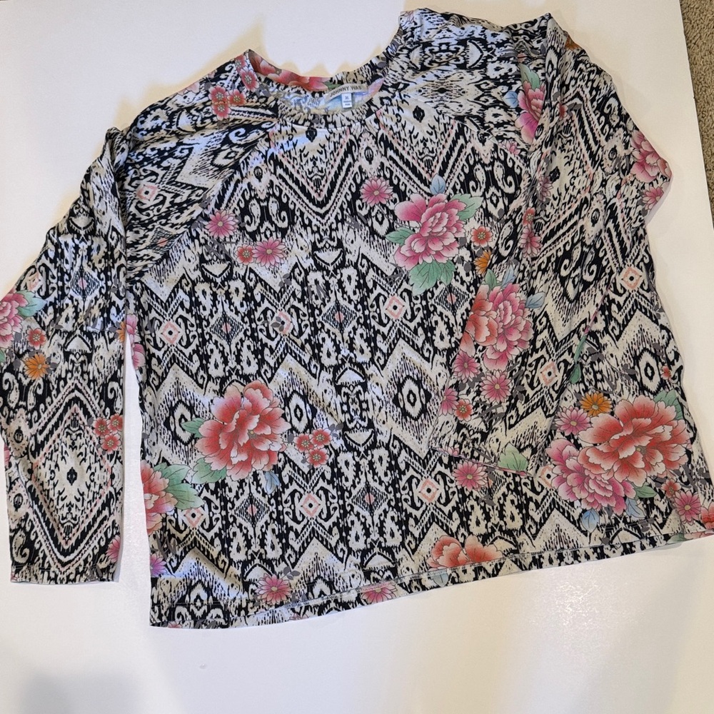 Johnny Was Cream and Black Patterned PJ TOP Size XL - Picture 5 of 6
